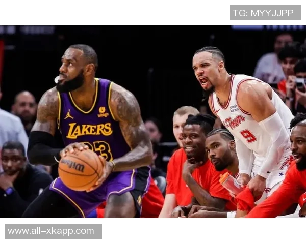 狄龙坦言希望詹姆斯了解自己的进步不愿与其轻松玩笑 狄龙坦言希望詹姆斯了解自己的进步不愿与其轻松玩笑